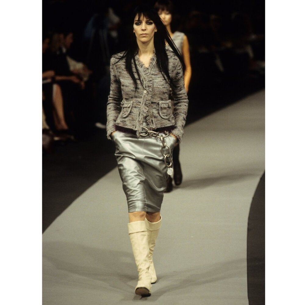 Vintage Chanel 1999 Fall Runway Grey Wool Fringe Sweater - FR 40